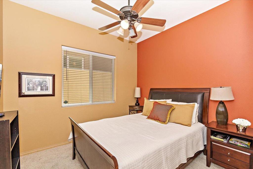 53440 Avenida Villa