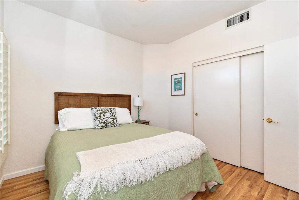 78995 Champagne Lane