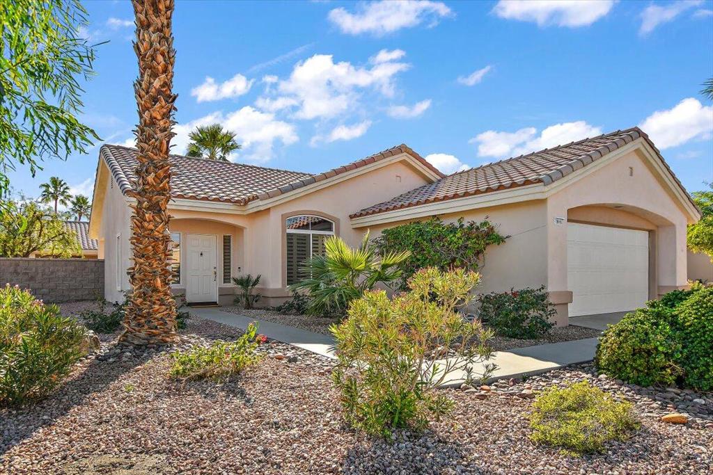 78995 Champagne Lane