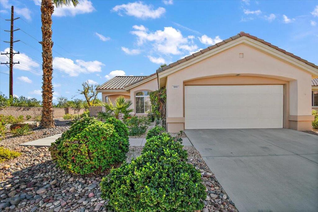 78995 Champagne Lane