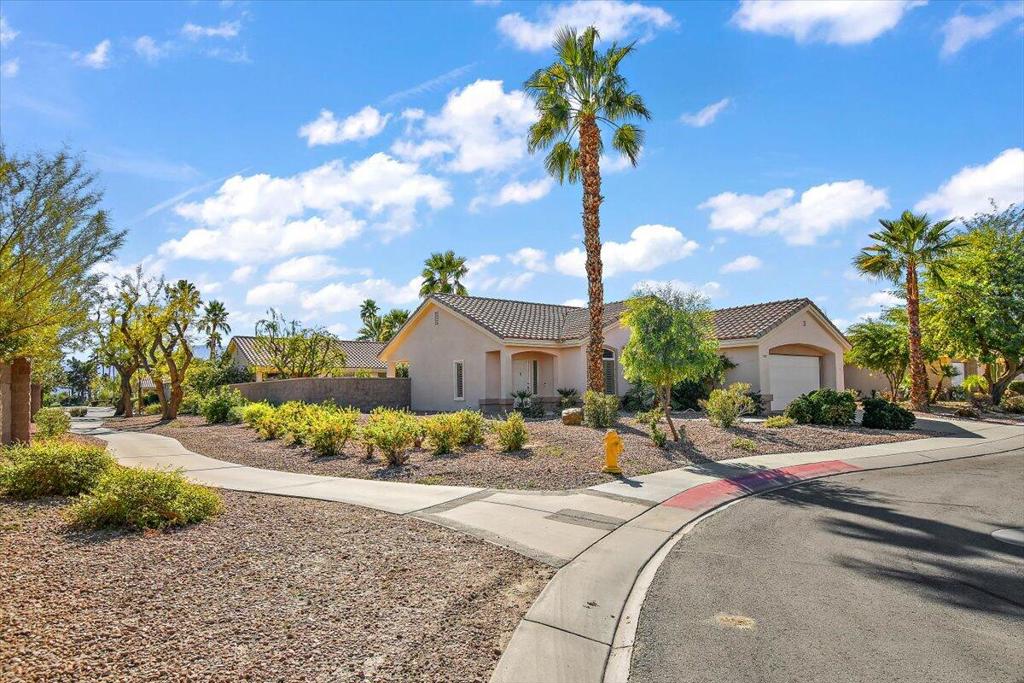 78995 Champagne Lane