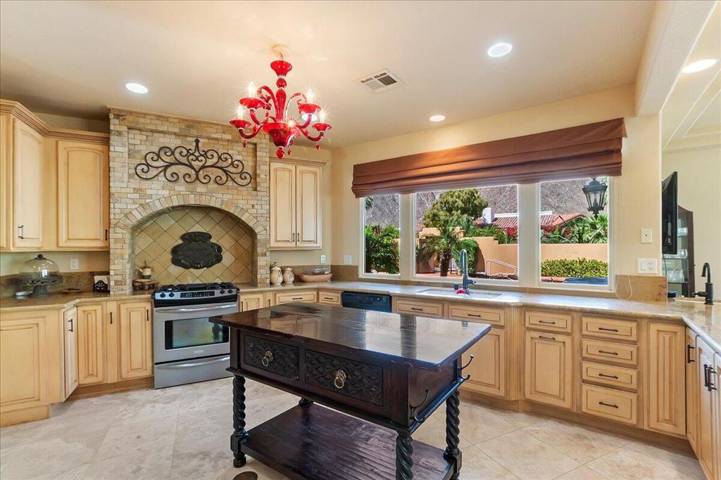 51200 Avenida Diaz