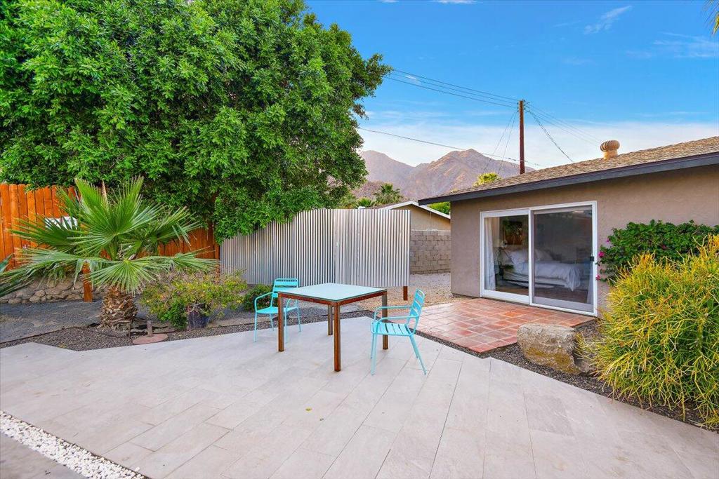 51835 Avenida Madero