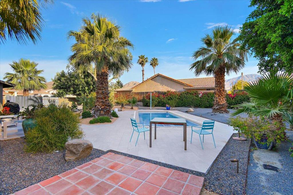 51835 Avenida Madero