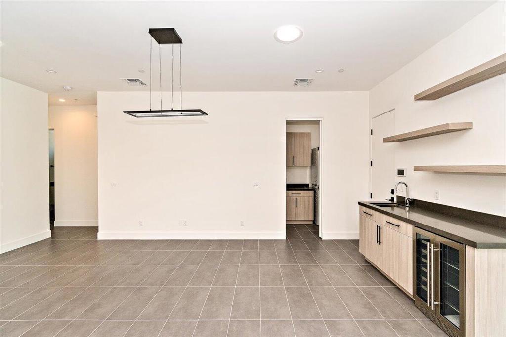 51700 Avenida Navarro