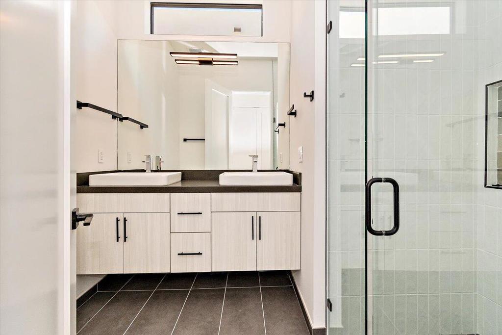 51700 Avenida Navarro