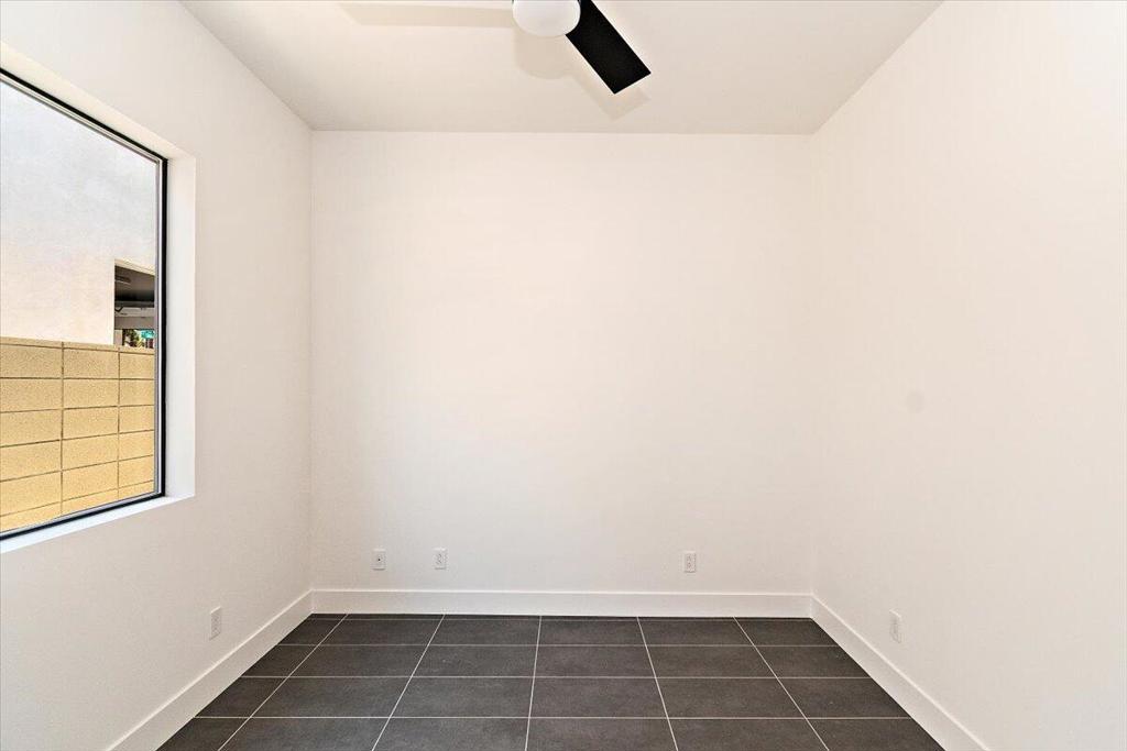 51700 Avenida Navarro