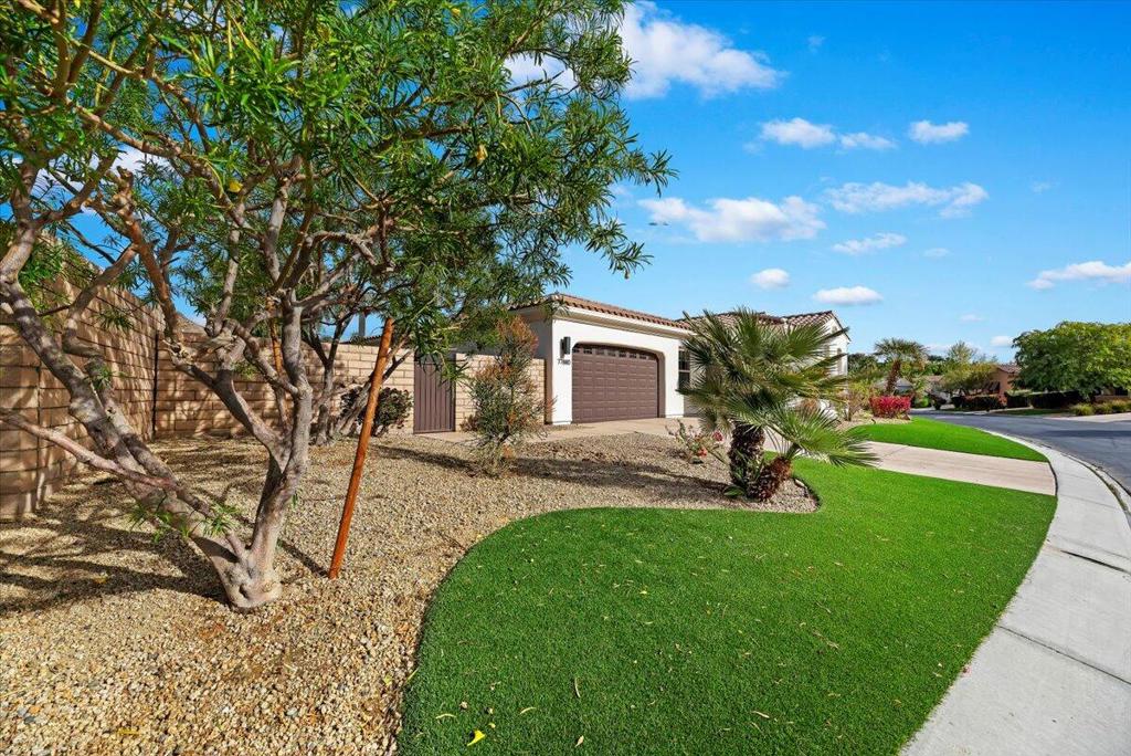 77880 Desert Drive