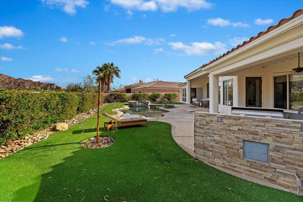 77880 Desert Drive