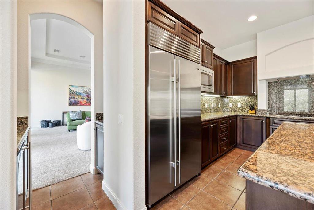 77880 Desert Drive