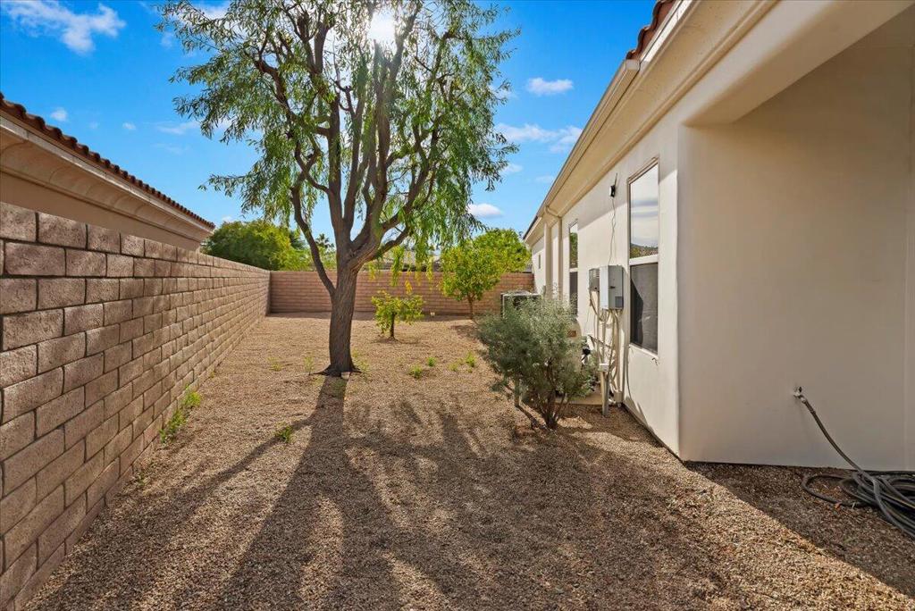 77880 Desert Drive