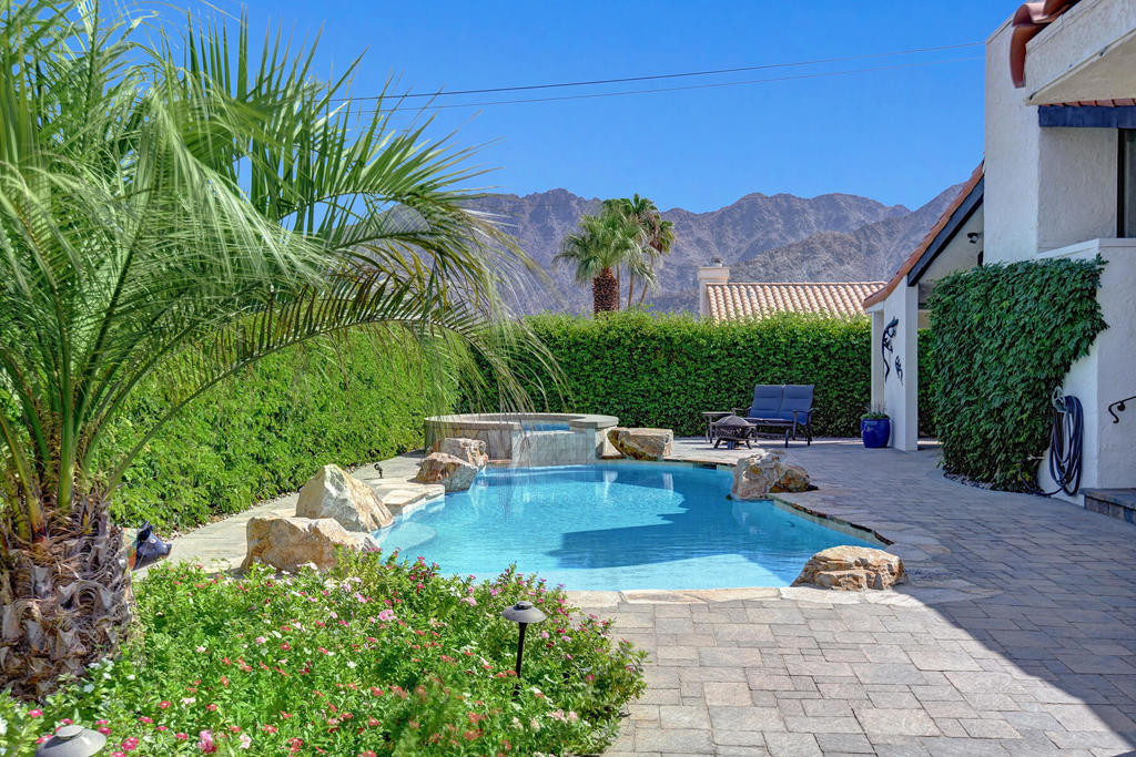 54270 Avenida Alvarado