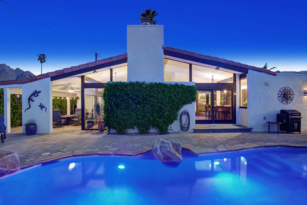 54270 Avenida Alvarado