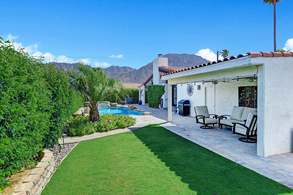 54270 Avenida Alvarado