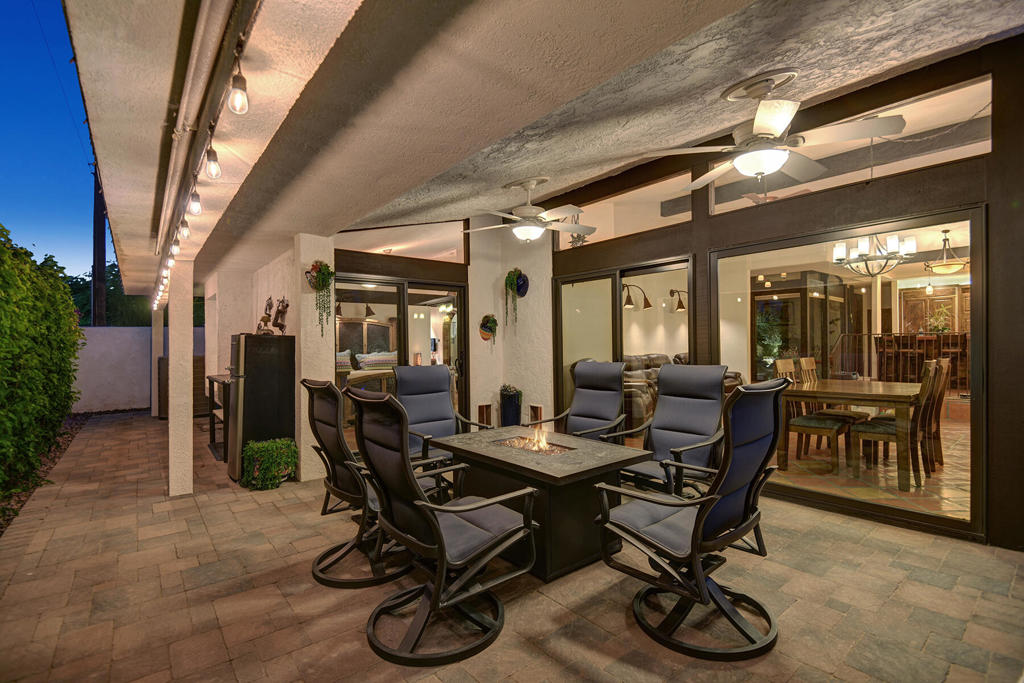 54270 Avenida Alvarado