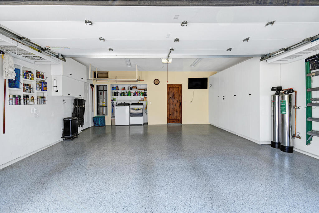 54270 Avenida Alvarado