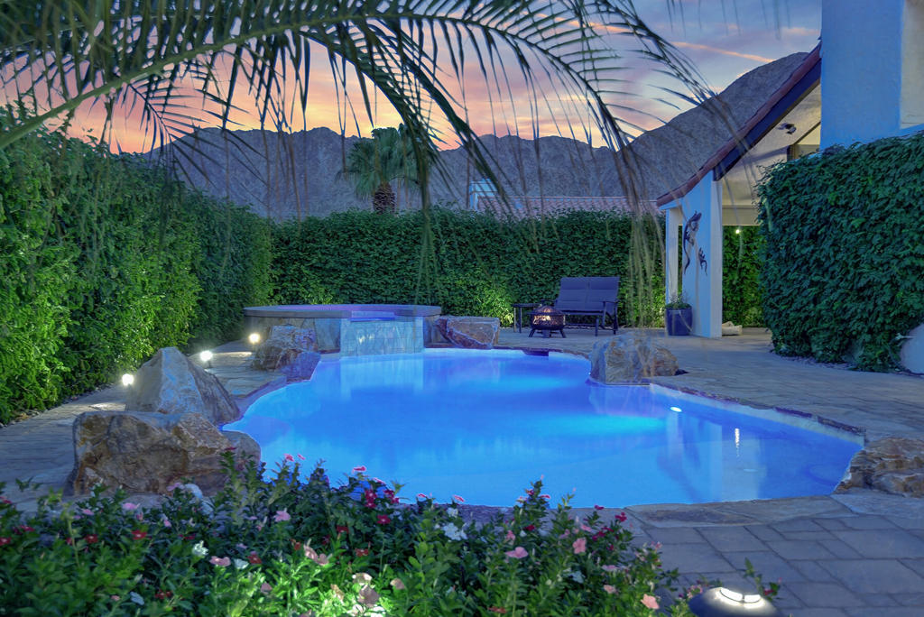 54270 Avenida Alvarado