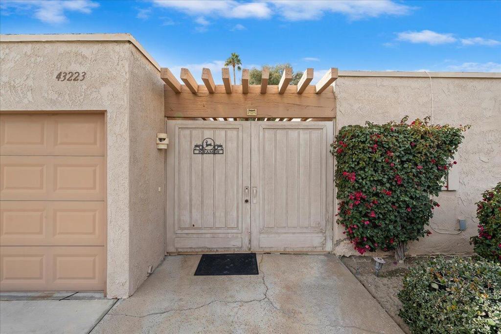 43223 Lacovia Drive