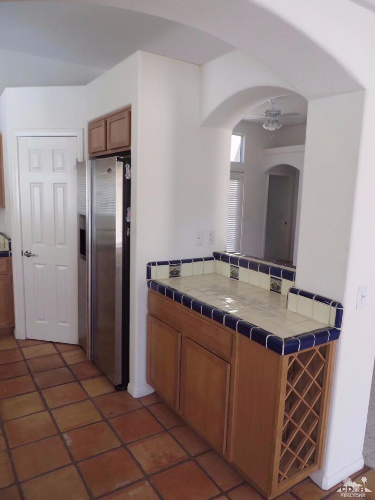 53585 Avenida Velasco