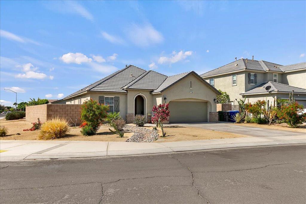 84471 N Sienna Circle