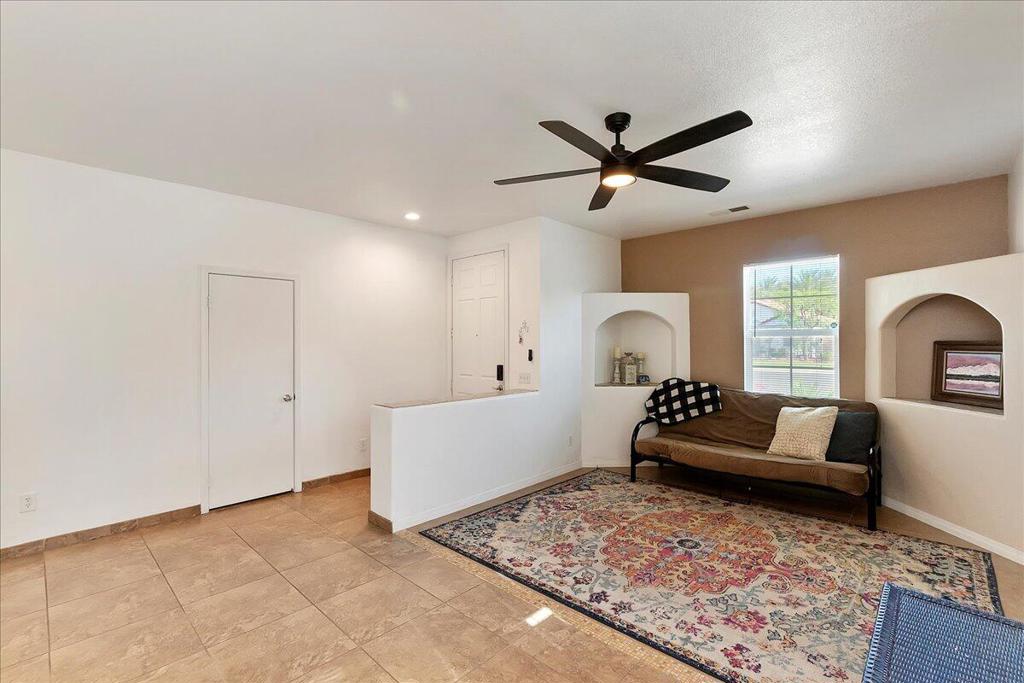 84471 N Sienna Circle