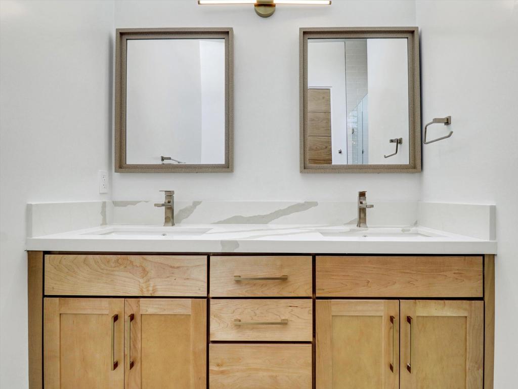 52120 Avenida Alvarado