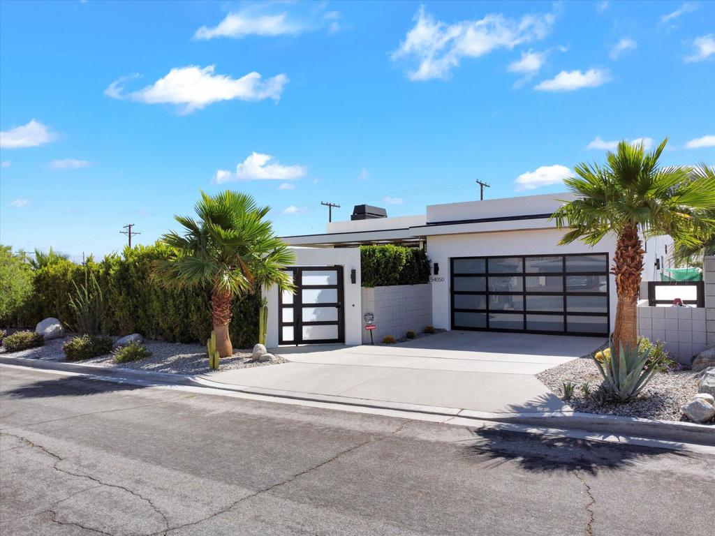 54050 Avenida Obregon