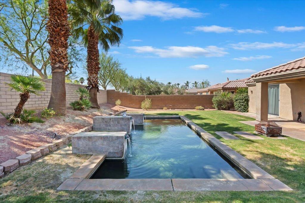 42330 Bridges Court