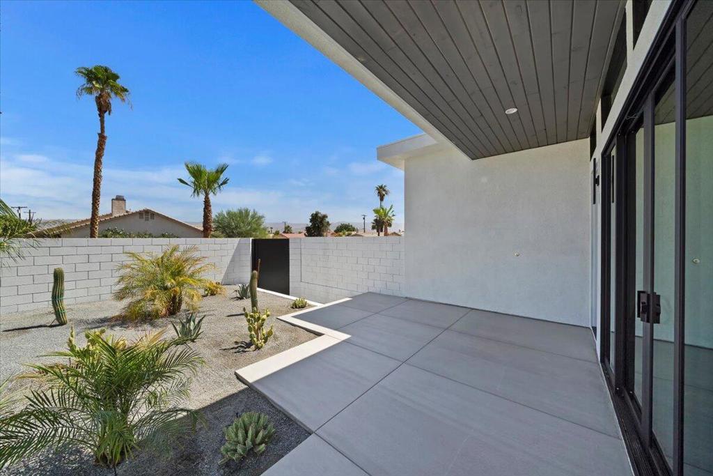 78525 Orcabessa Drive