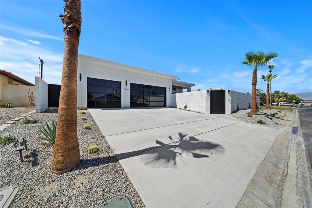 78525 Orcabessa Drive