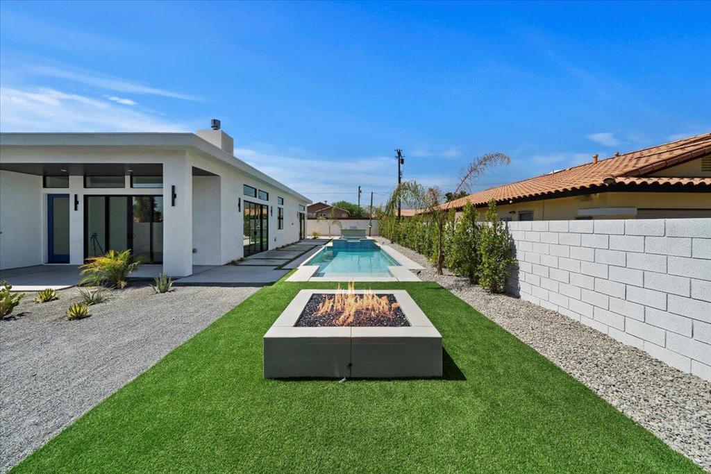 78525 Orcabessa Drive