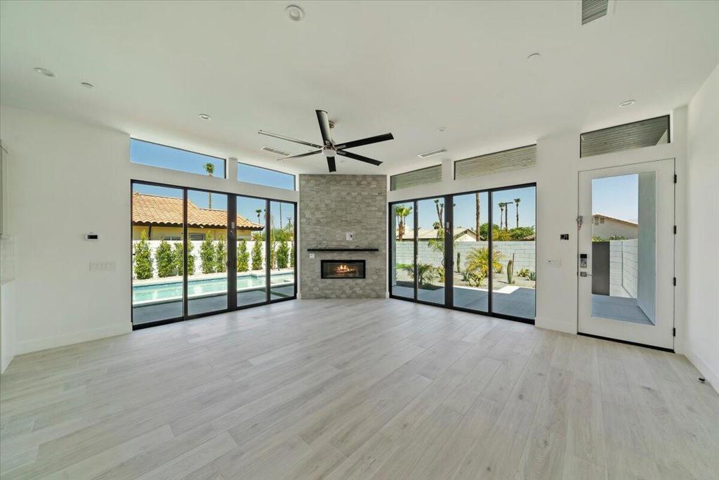 78525 Orcabessa Drive