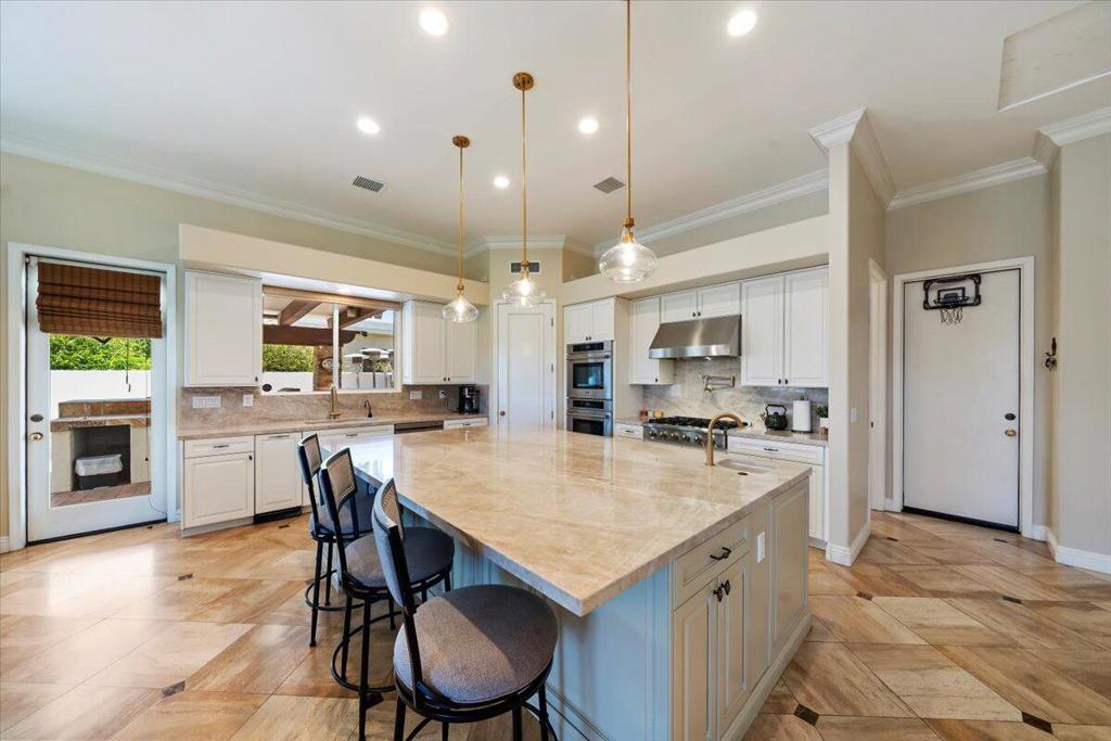 78925 Starlight Lane