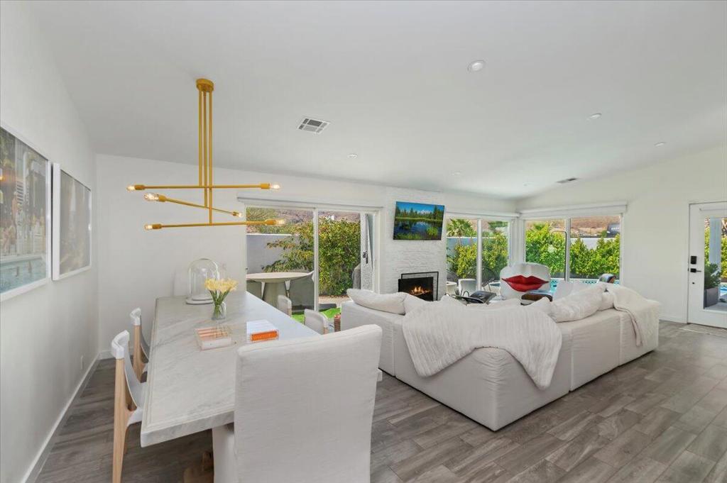 54990 Avenida Madero