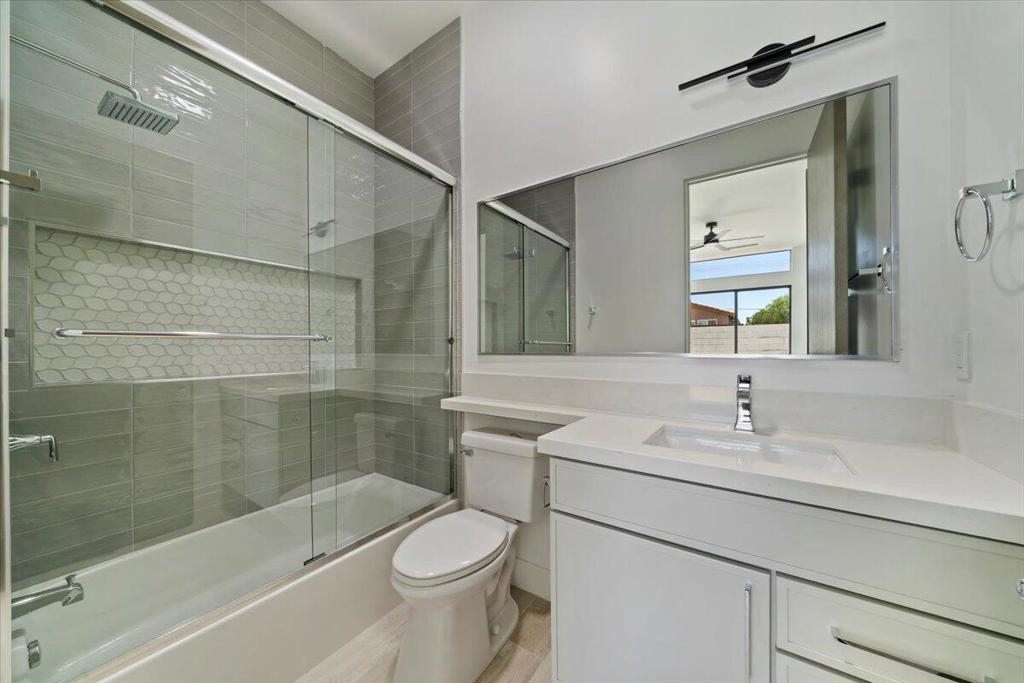 78525 Orcabessa Drive