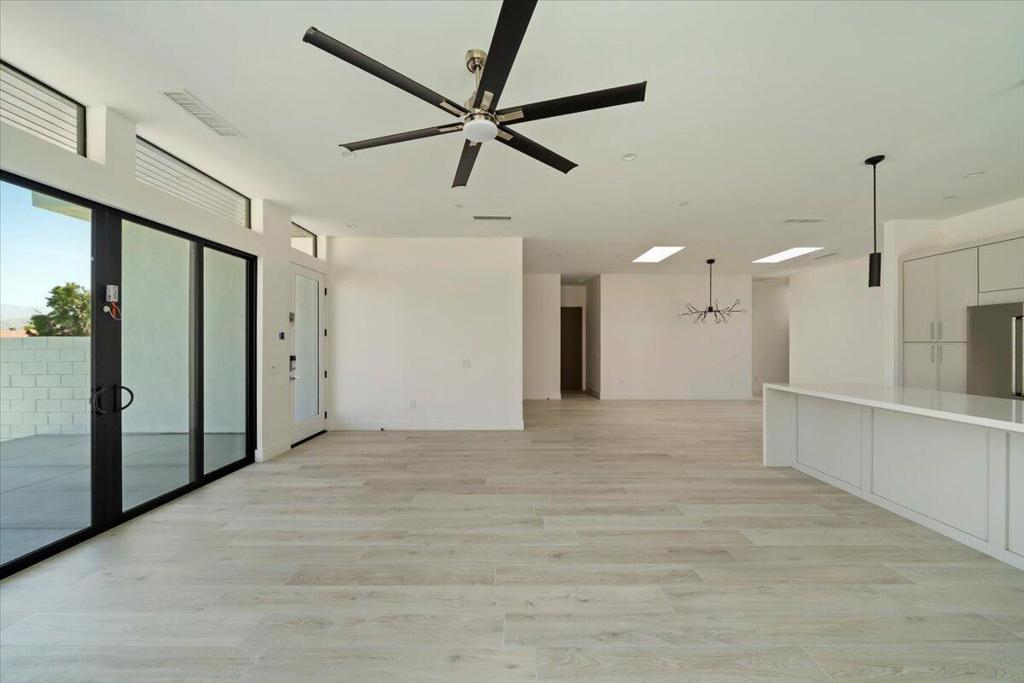 78525 Orcabessa Drive