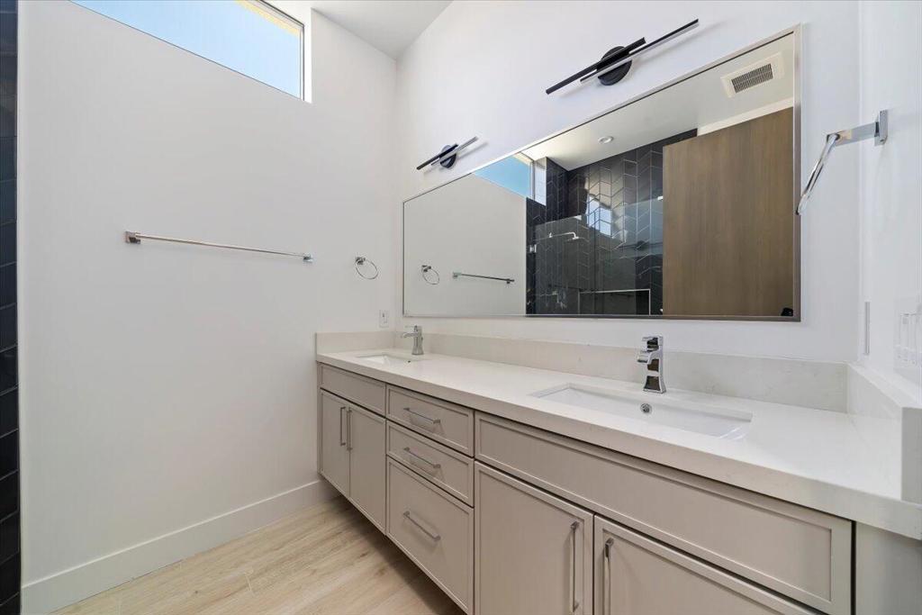 78525 Orcabessa Drive