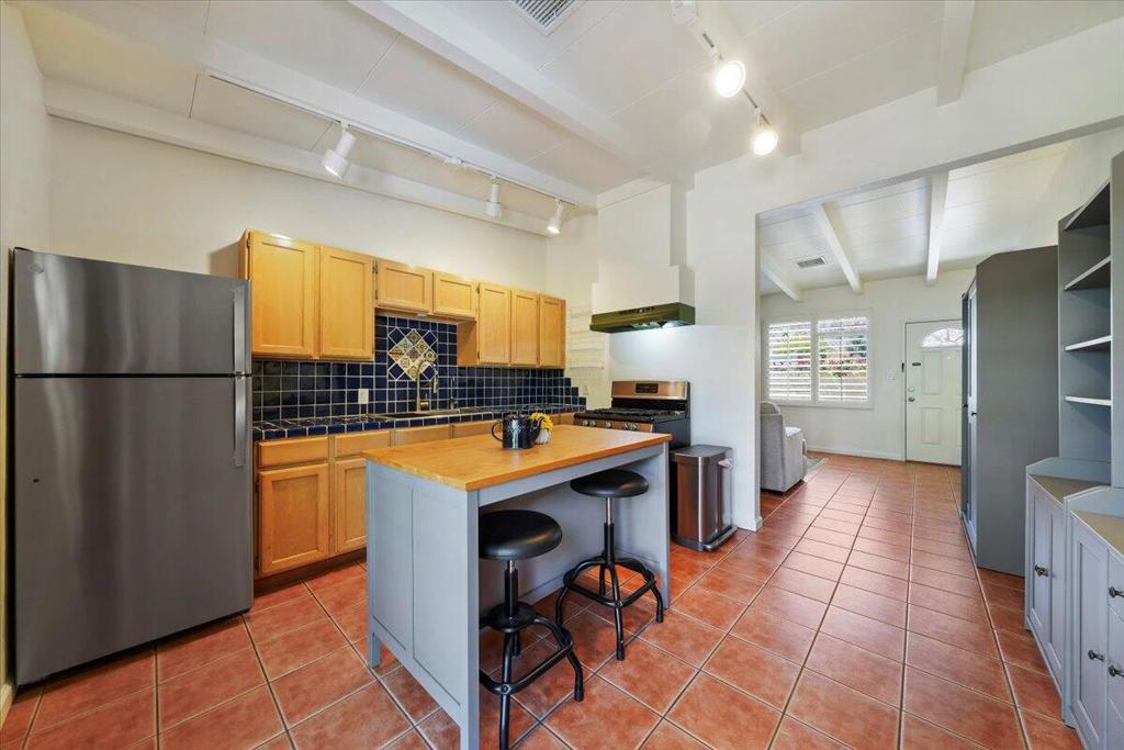 51426 Eisenhower Drive