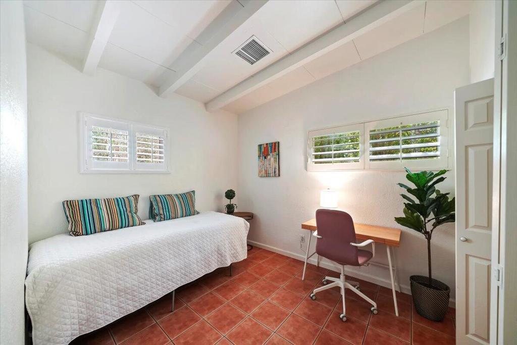 51426 Eisenhower Drive