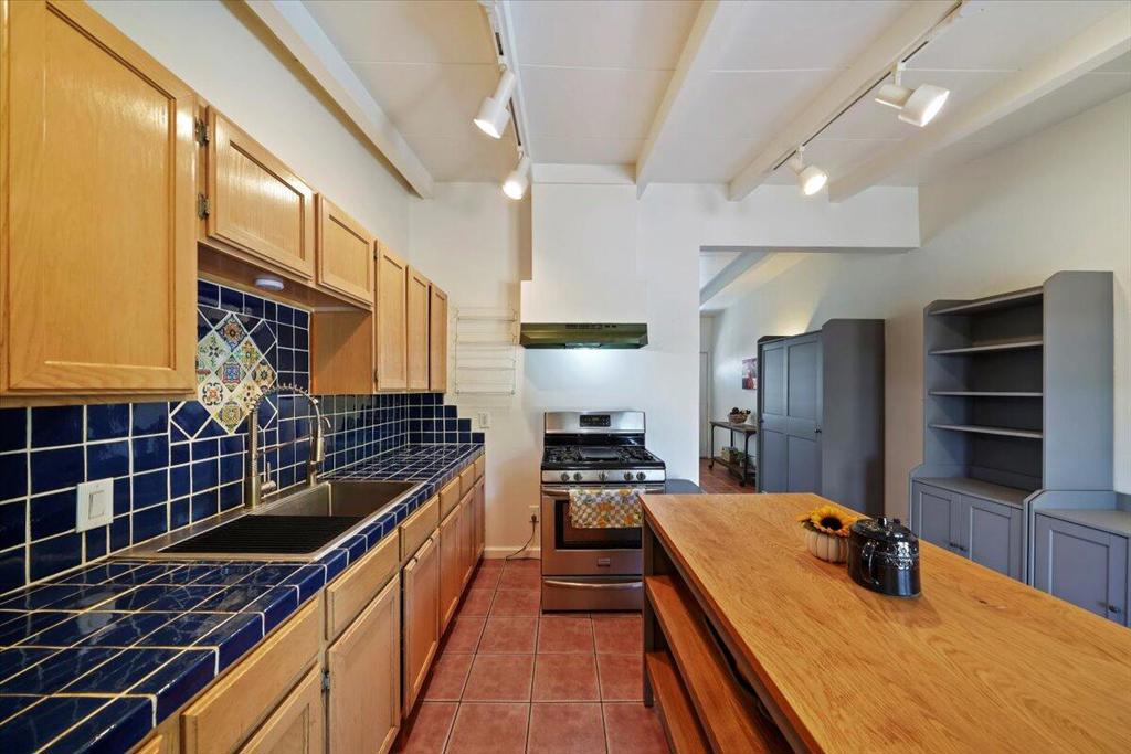 51426 Eisenhower Drive