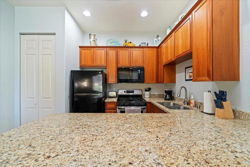 50610 Santa Rosa Plaza #1