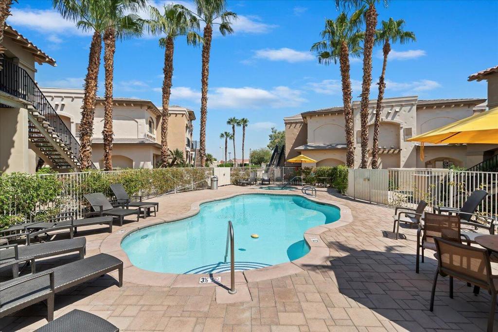 50610 Santa Rosa Plaza #1