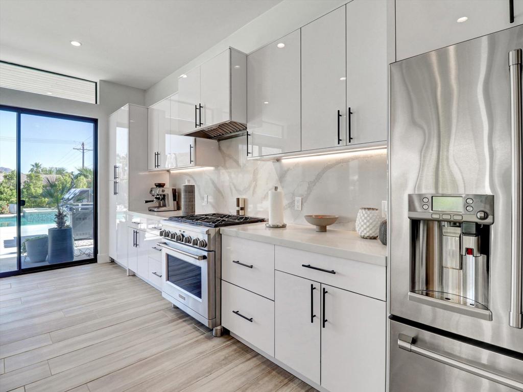 54050 Avenida Obregon