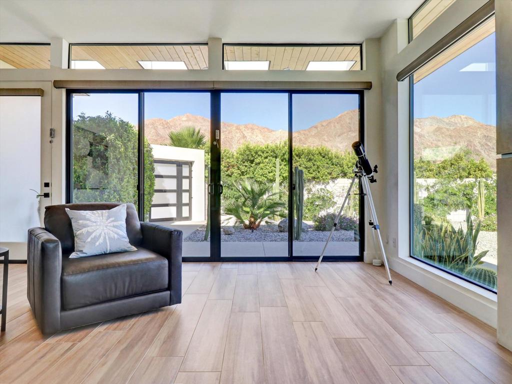 54050 Avenida Obregon