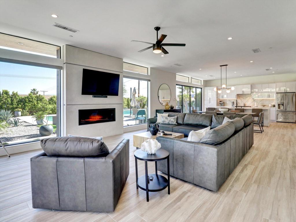 54050 Avenida Obregon