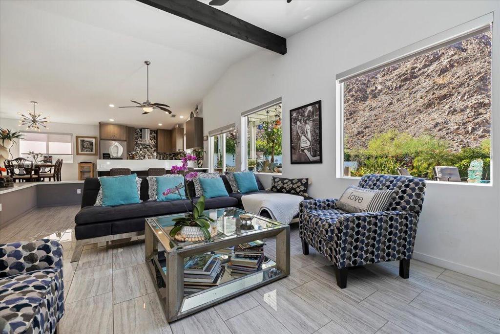 52273 Avenida Madero