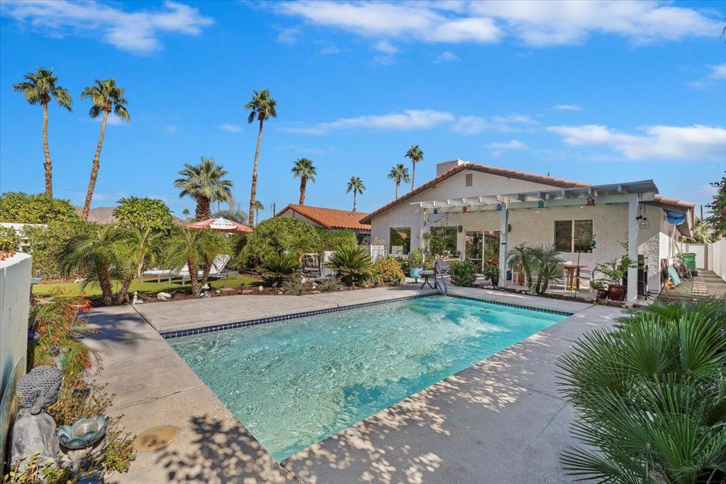 52273 Avenida Madero