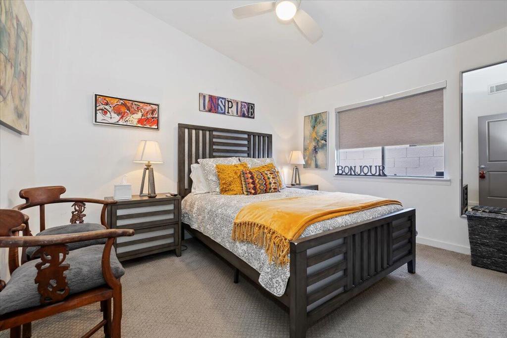 52273 Avenida Madero