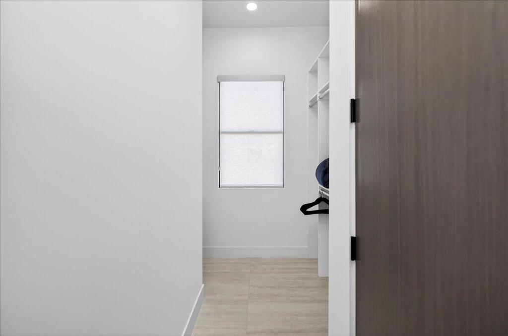 51116 Avenida Mendoza