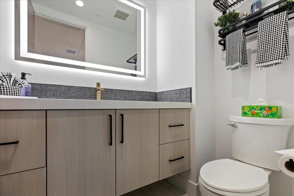 51116 Avenida Mendoza